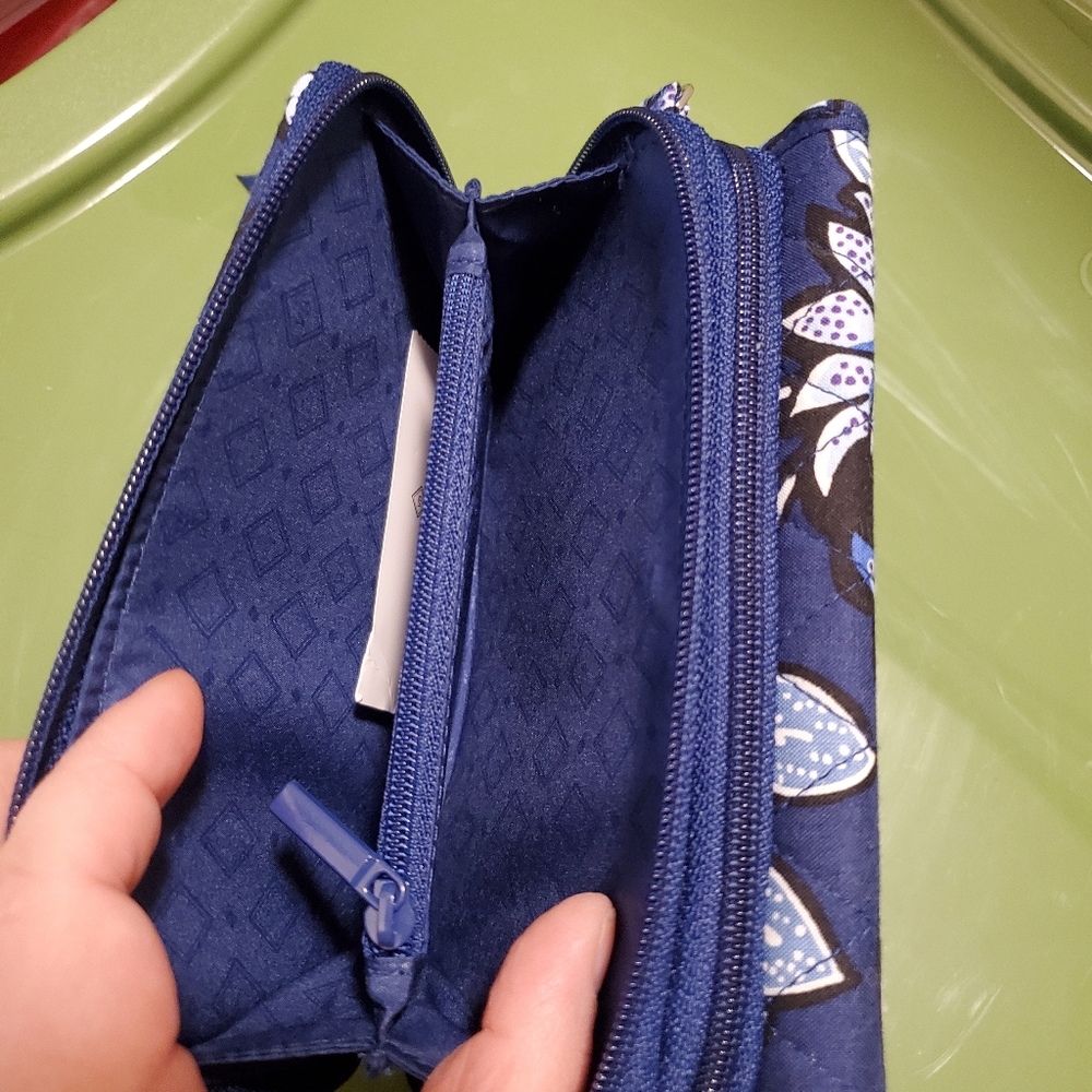 Blue Vera Bradley 3 in 1 Crossbody Bag - Picture 7 of 10
